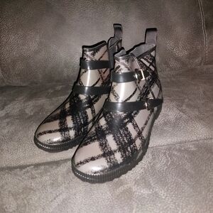 Cougar Gray & Black Patterned Women's Ankle Rain Booties